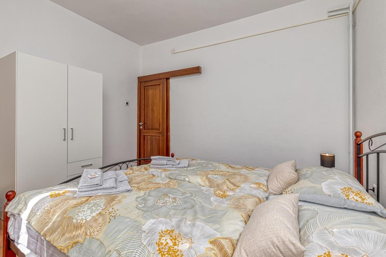 Villa Agatta With Private Pool Smoljanci Zewnętrze zdjęcie